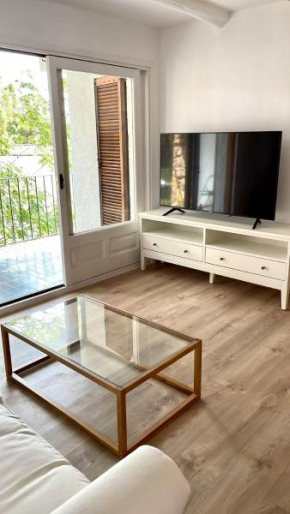Modern apartment with parking 2 min from the beach